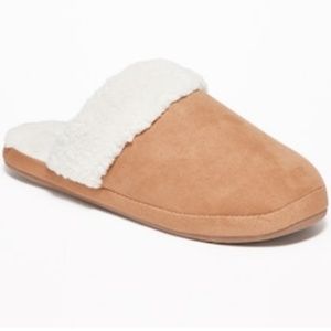 Old Navy slippers size 10-11